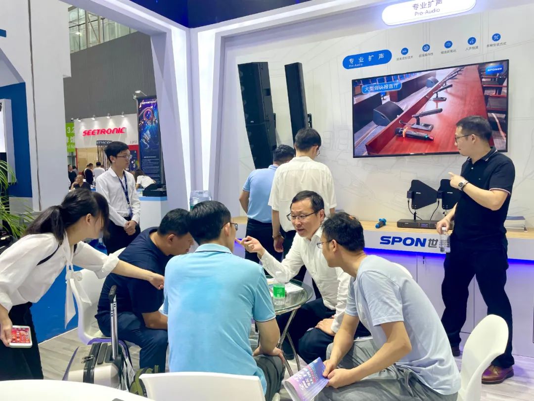 展會進(jìn)行時 | 第21屆廣州國際專業(yè)燈光、音響展盛大開展
